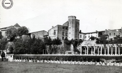 Le Château de Tardes