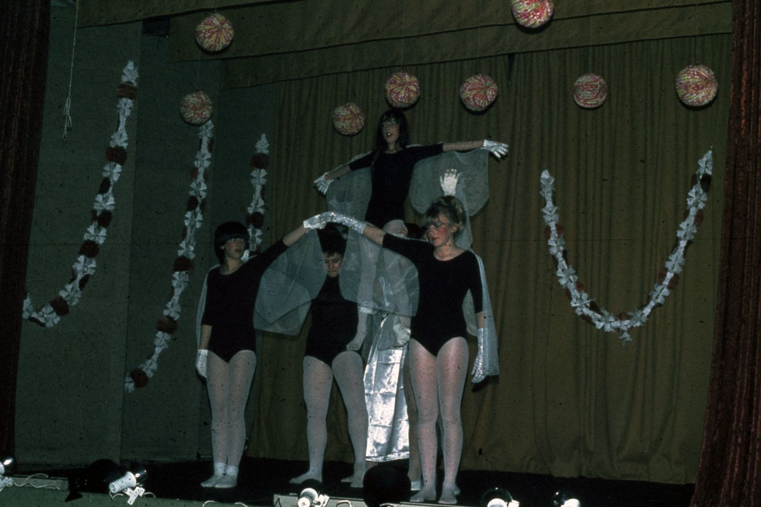 LE THEATRE